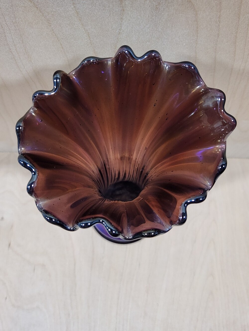 Vintage Iridescent Amethyst Purple Glass Ruffled Rim Trumpet Vase 12 Inch VTG - Picture 8 of 12
